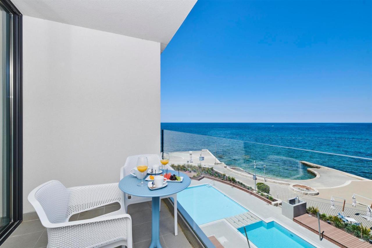 Premium Family Room Balcony Sea View,691421268:JPEG